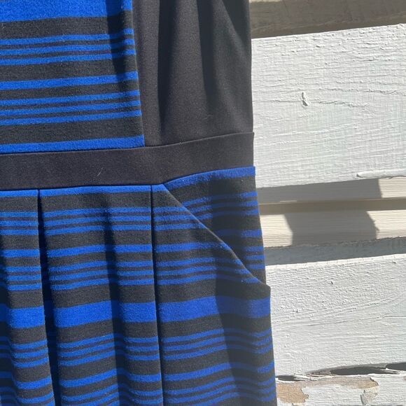 LOFT Sleeveless Dress - Picture 2 of 9